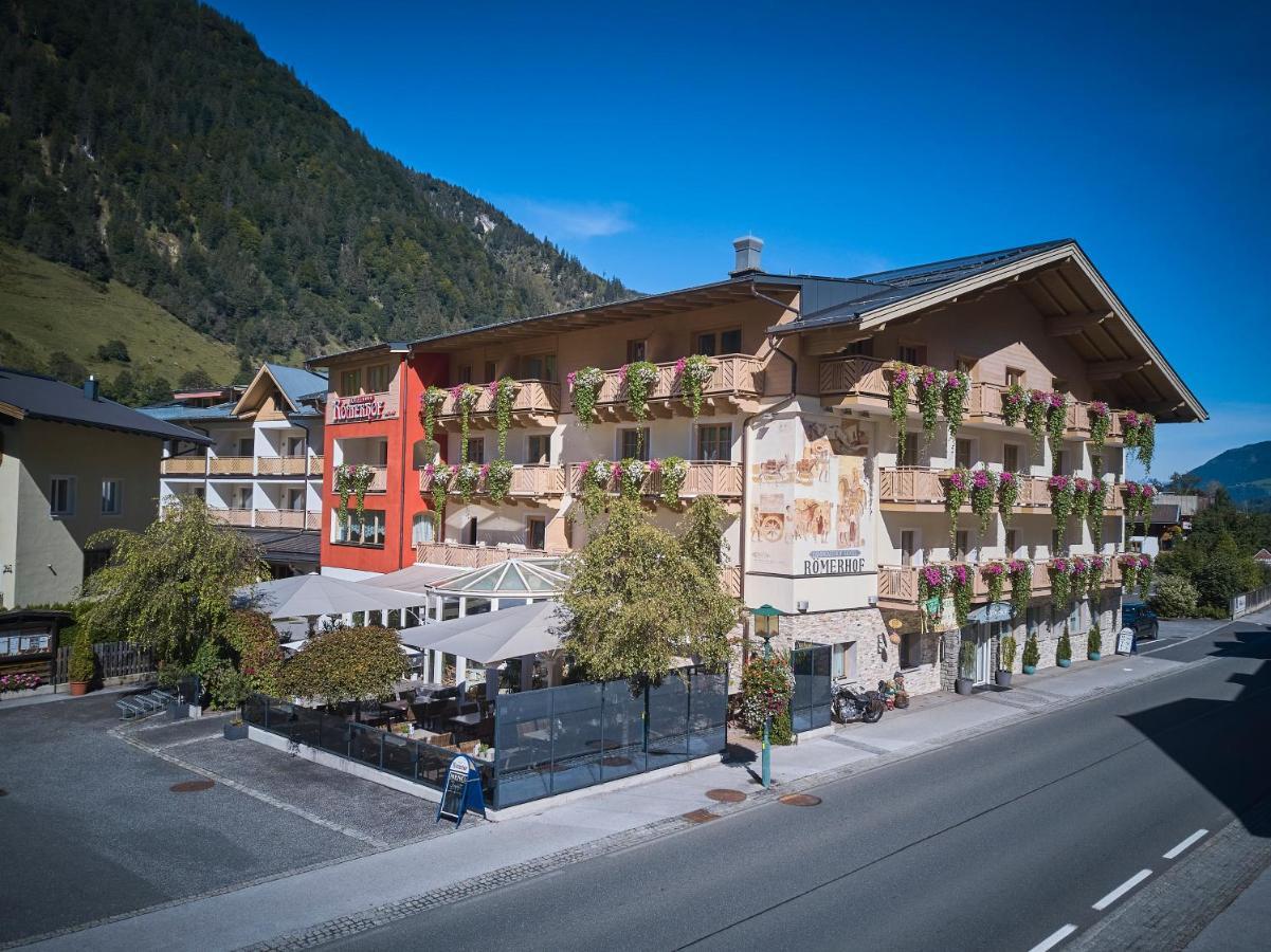 ホテル レーマーホフ Fusch an der Grossglocknerstrasse エクステリア 写真