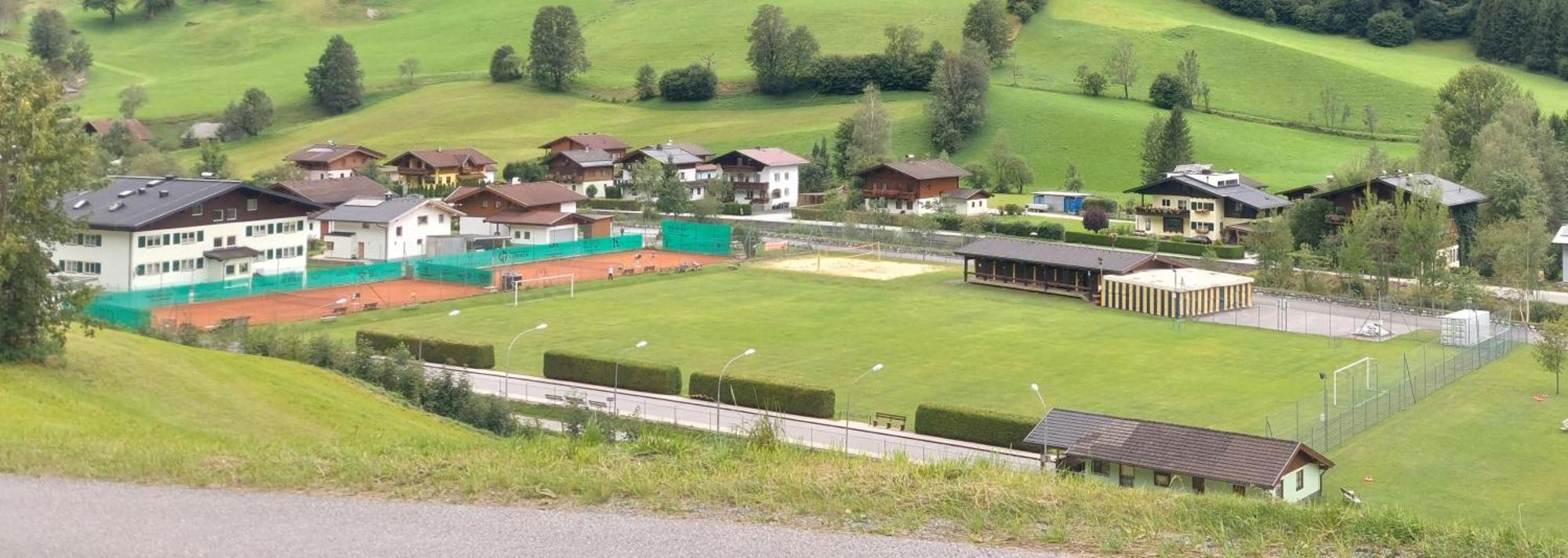 ホテル レーマーホフ Fusch an der Grossglocknerstrasse エクステリア 写真